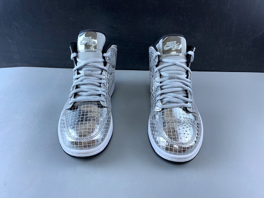 Air Jordan 1 Mid